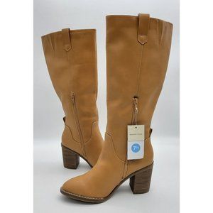 Universal Thread Tan Heeled Boots
